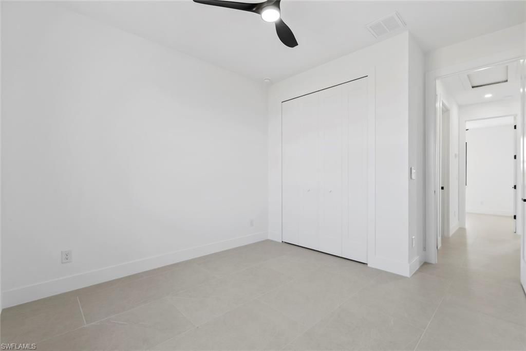 Image 5 of property listing at 1804 Nelson RD N, Cape Coral, FL 33993