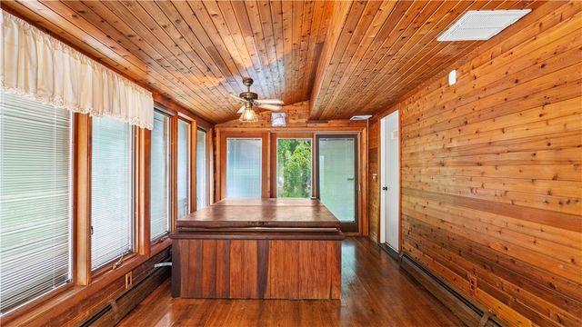 20 Oak Dell Circle, East Greenwich, RI 02818