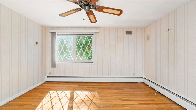 20 Oak Dell Circle, East Greenwich, RI 02818