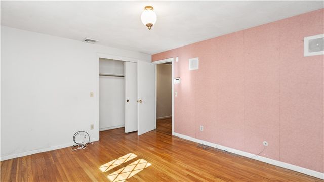 20 Oak Dell Circle, East Greenwich, RI 02818
