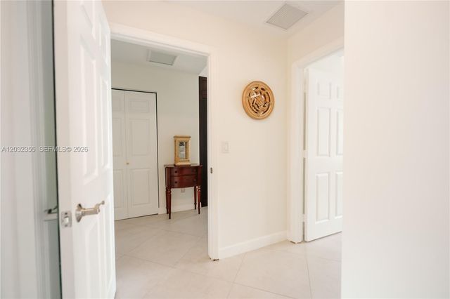 8390 SW 72nd Avenue 707, Miami, FL 33143