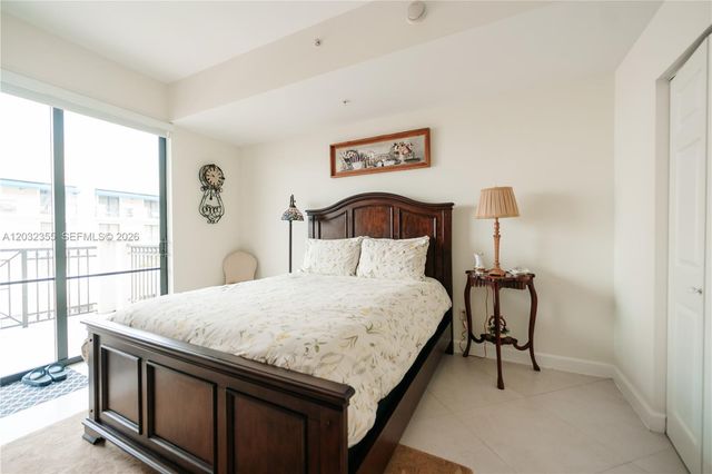 8390 SW 72nd Avenue 707, Miami, FL 33143