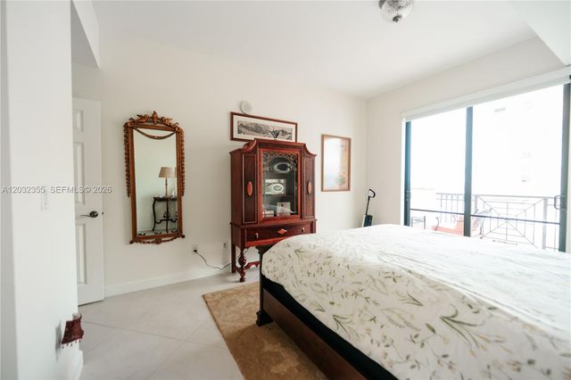 8390 SW 72nd Avenue 707, Miami, FL 33143