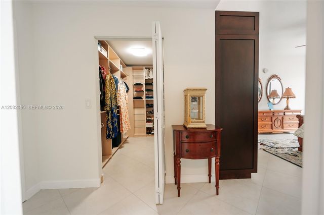 8390 SW 72nd Avenue 707, Miami, FL 33143