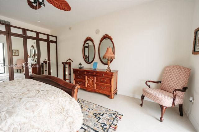 8390 SW 72nd Avenue 707, Miami, FL 33143