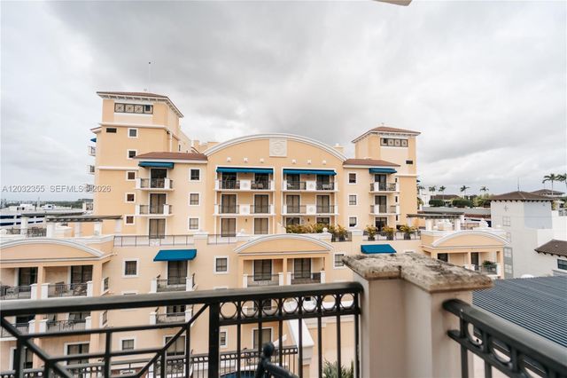 8390 SW 72nd Avenue 707, Miami, FL 33143