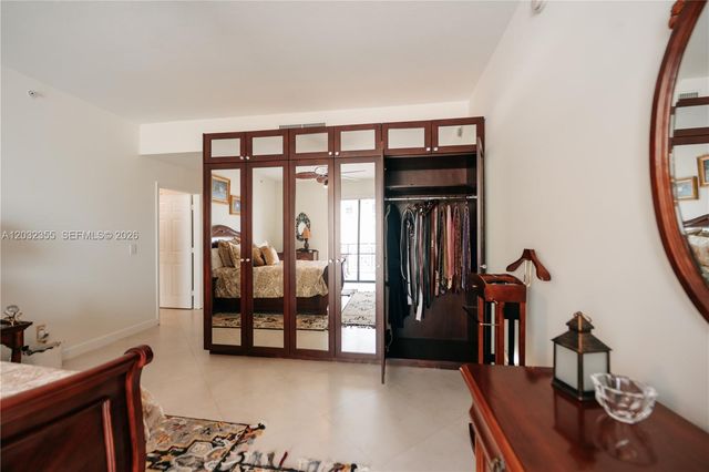 8390 SW 72nd Avenue 707, Miami, FL 33143