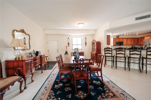 8390 SW 72nd Avenue 707, Miami, FL 33143