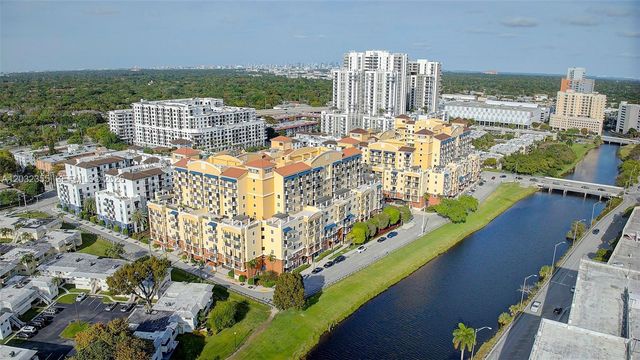 8390 SW 72nd Avenue 707, Miami, FL 33143
