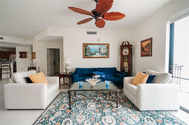 8390 SW 72nd Avenue 707, Miami, FL 33143