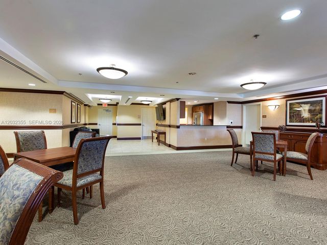 8390 SW 72nd Avenue 707, Miami, FL 33143