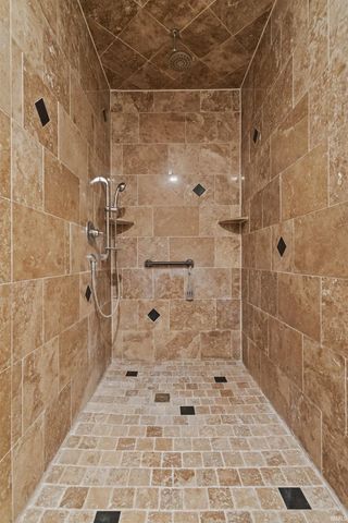 3112 Timber Valley Drive, Kokomo, IN 46902