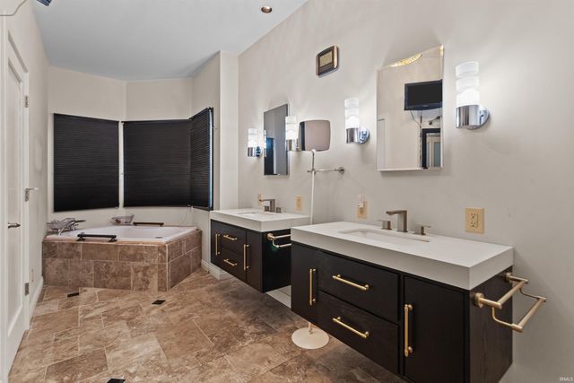 3112 Timber Valley Drive, Kokomo, IN 46902