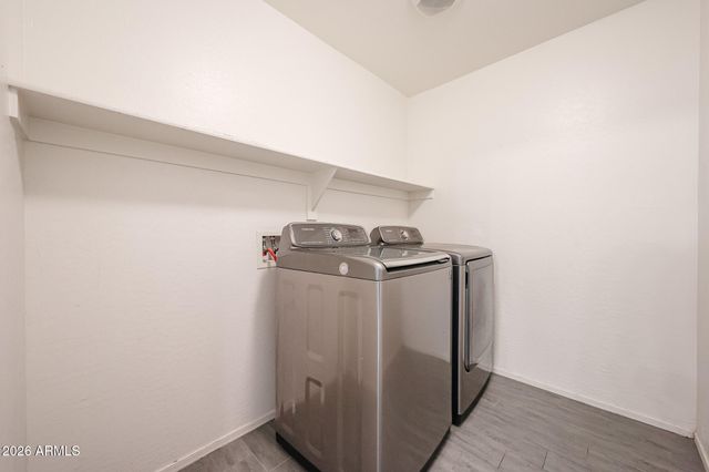 24885 W WAYLAND Drive, Buckeye, AZ 85326