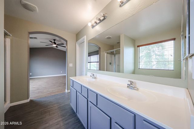 24885 W WAYLAND Drive, Buckeye, AZ 85326