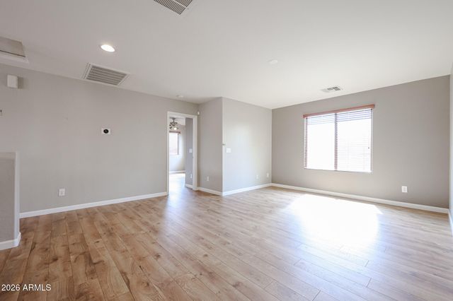 24885 W WAYLAND Drive, Buckeye, AZ 85326