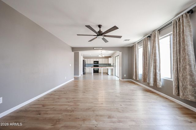24885 W WAYLAND Drive, Buckeye, AZ 85326