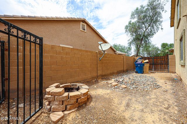24885 W WAYLAND Drive, Buckeye, AZ 85326