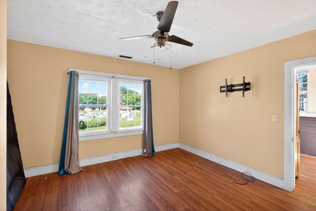 270 W Hayne Street, Woodruff, SC 29388