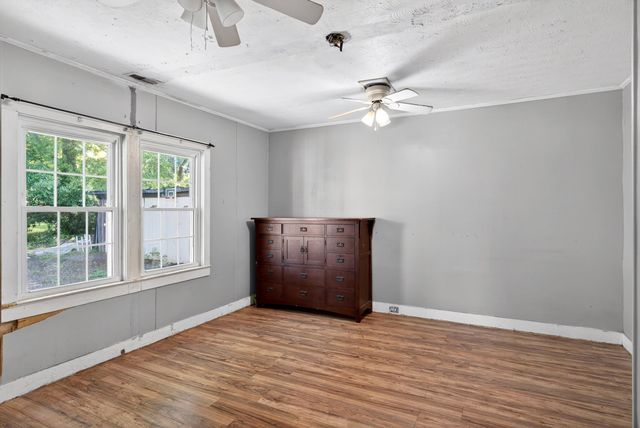 270 W Hayne Street, Woodruff, SC 29388