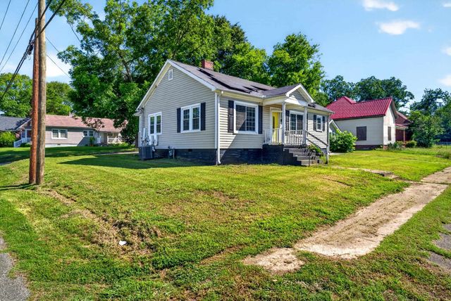 270 W Hayne Street, Woodruff, SC 29388