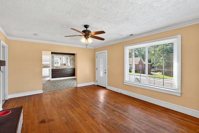 270 W Hayne Street, Woodruff, SC 29388