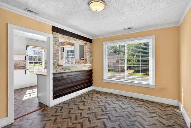 270 W Hayne Street, Woodruff, SC 29388
