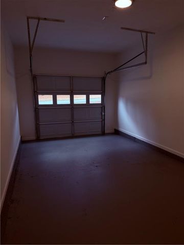 28 Hampton Drive, Cartersville, GA 30121