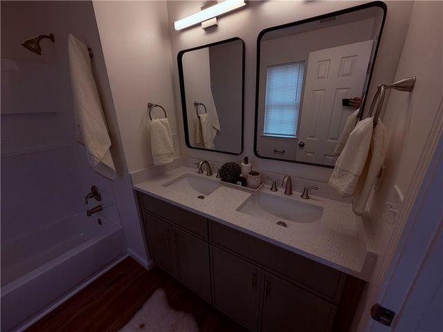 28 Hampton Drive, Cartersville, GA 30121