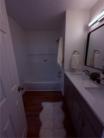 28 Hampton Drive, Cartersville, GA 30121