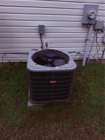 28 Hampton Drive, Cartersville, GA 30121