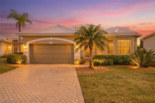 19427 Silver Oak DR, Estero, FL 33967