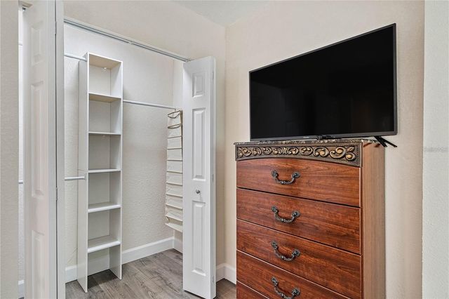 7101 59TH STREET N, Pinellas Park, FL 33781