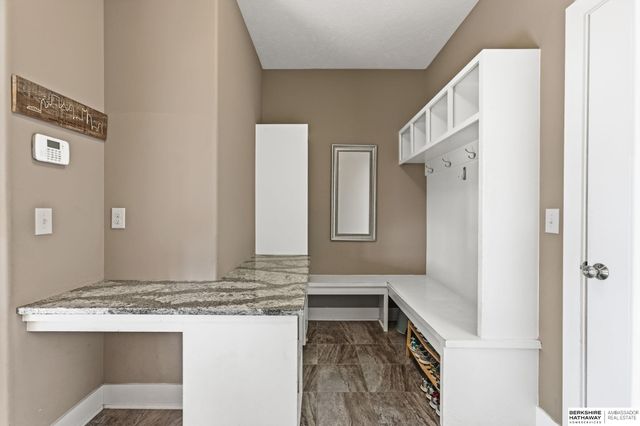 1730 S 220th Avenue, Elkhorn, NE 68022