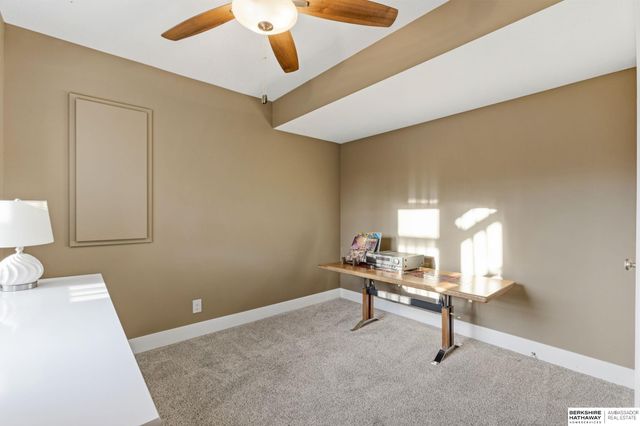 1730 S 220th Avenue, Elkhorn, NE 68022