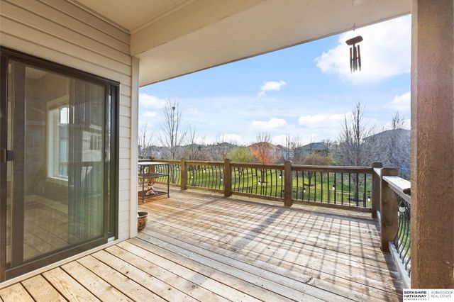 1730 S 220th Avenue, Elkhorn, NE 68022