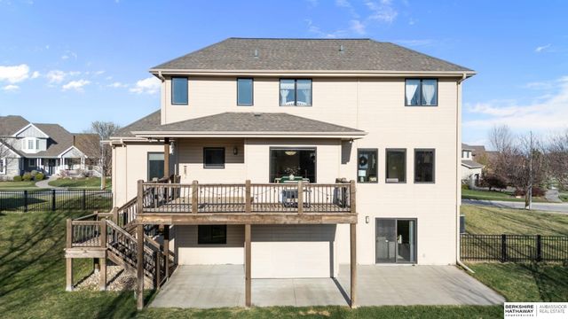 1730 S 220th Avenue, Elkhorn, NE 68022