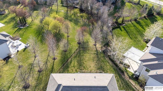 1730 S 220th Avenue, Elkhorn, NE 68022