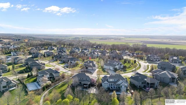 1730 S 220th Avenue, Elkhorn, NE 68022