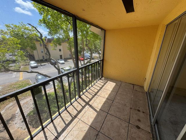 450 NW 20th Street, Boca Raton, FL 33431