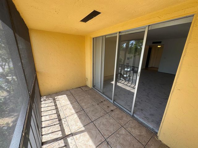 450 NW 20th Street, Boca Raton, FL 33431
