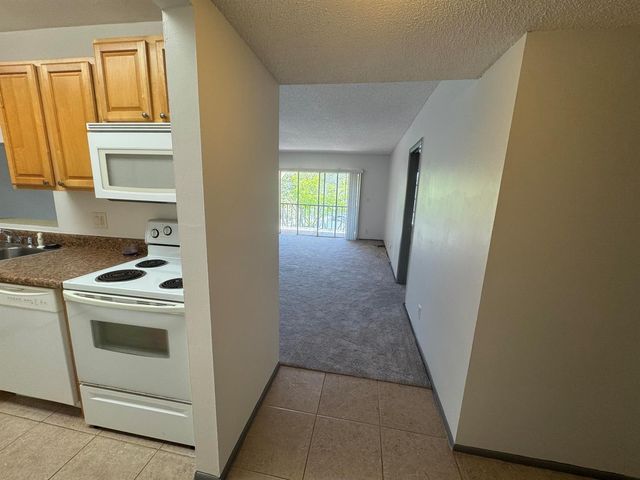 450 NW 20th Street, Boca Raton, FL 33431