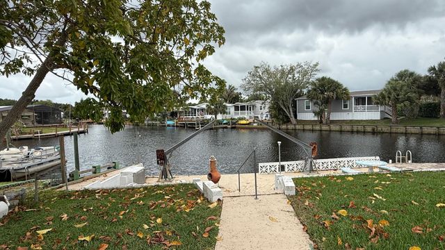 7733 SE Fork River Drive, Stuart, FL 34997