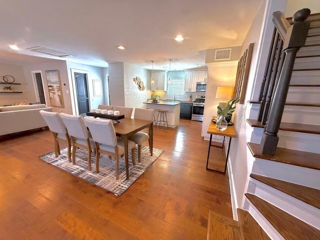 3001 Maplelawn CIR, Austin, TX 78723