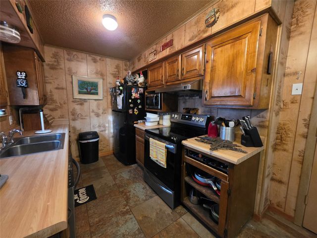 506 Hall Street, Graham, TX 76450