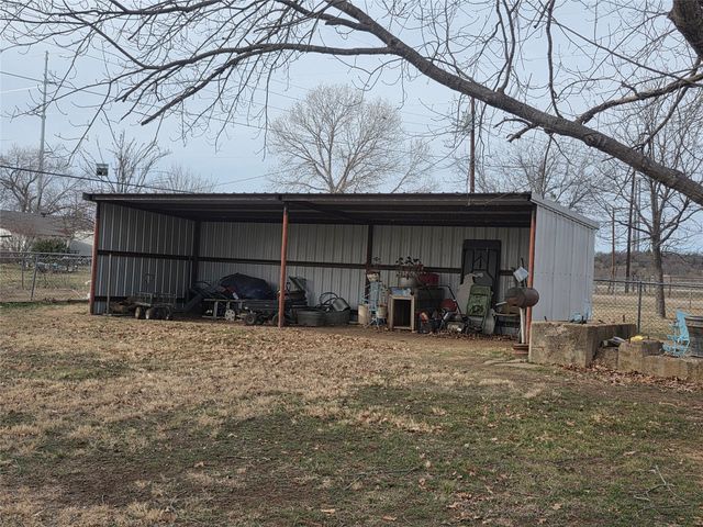 506 Hall Street, Graham, TX 76450