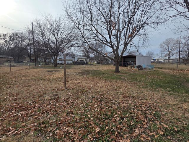 506 Hall Street, Graham, TX 76450