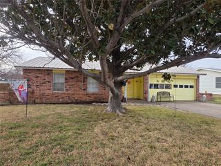 506 Hall Street, Graham, TX 76450