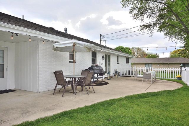 12905 Wembley ROAD, Brookfield, WI 53005