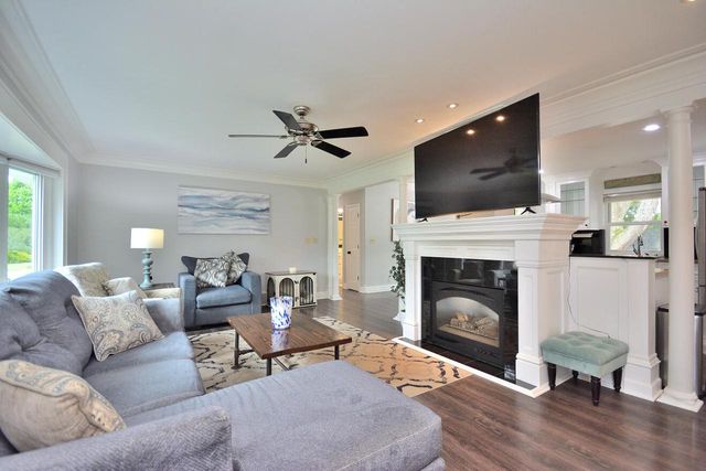 12905 Wembley ROAD, Brookfield, WI 53005